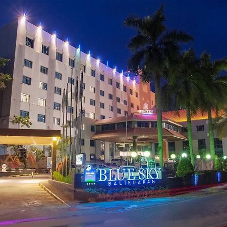 Blue Sky Hotel Balikpapan Exterior foto