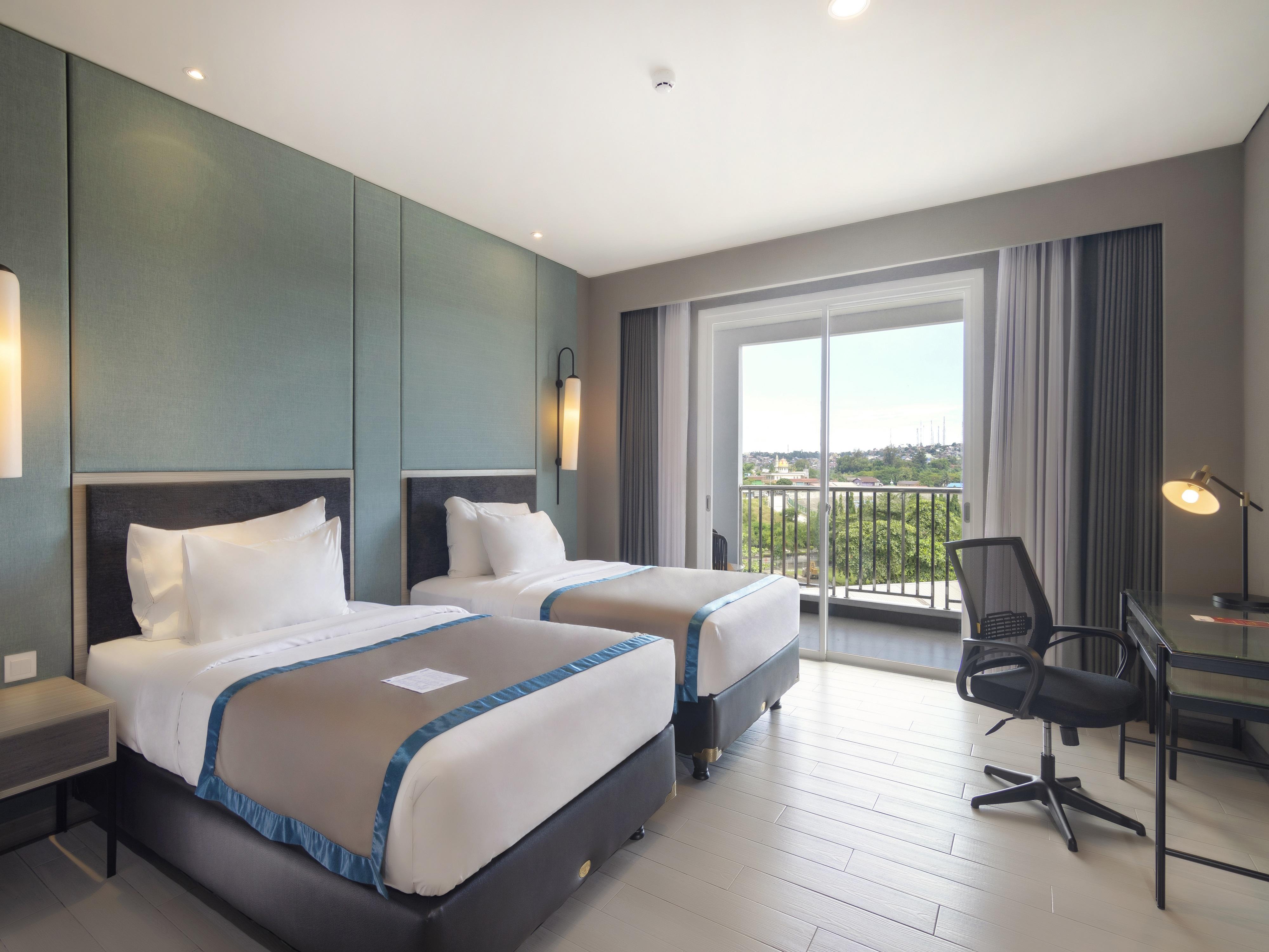 Blue Sky Hotel Balikpapan Exterior foto